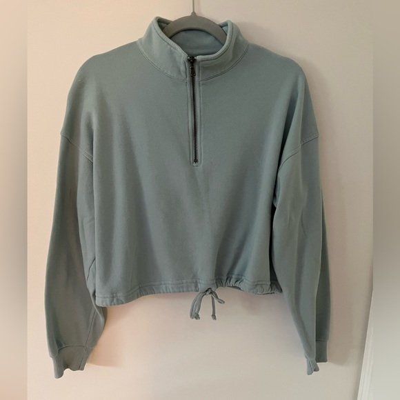 American Eagle | Blue Cropped Quarter Zip w String to Loosen/Tighten Bottom - Picture 2 of 5